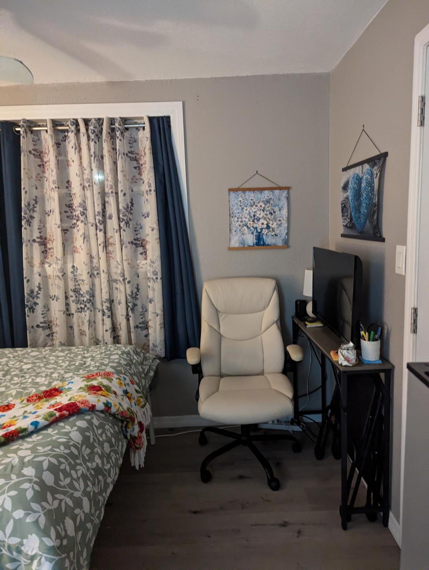 Lucy's Apartment *
